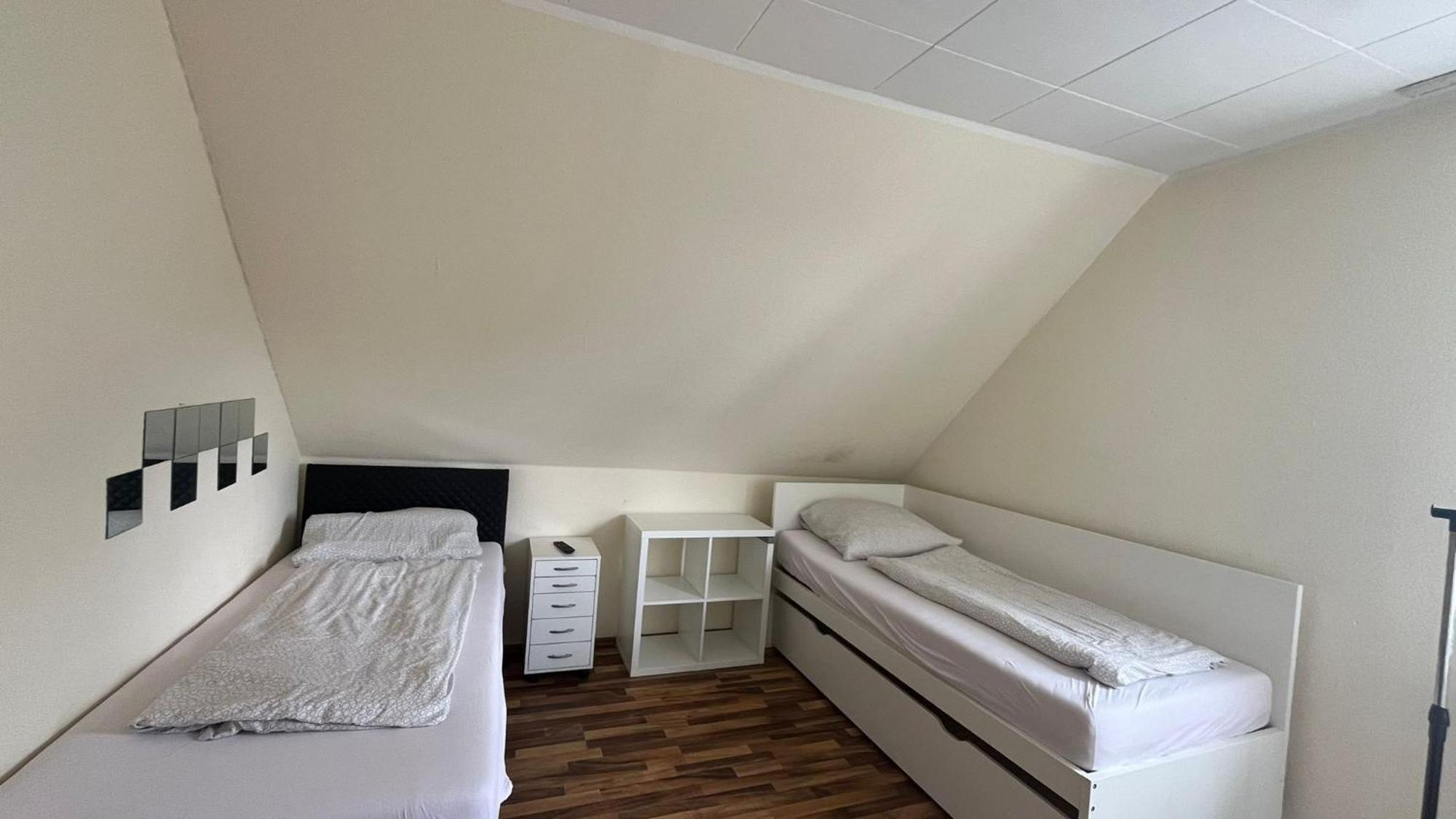 Pension Highway Vinckestrasse Bunde Bagian luar foto